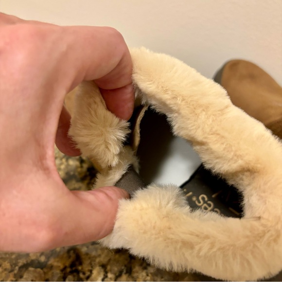 Adorable Suede & Faux Fur Booties - BZees - Picture 9 of 10